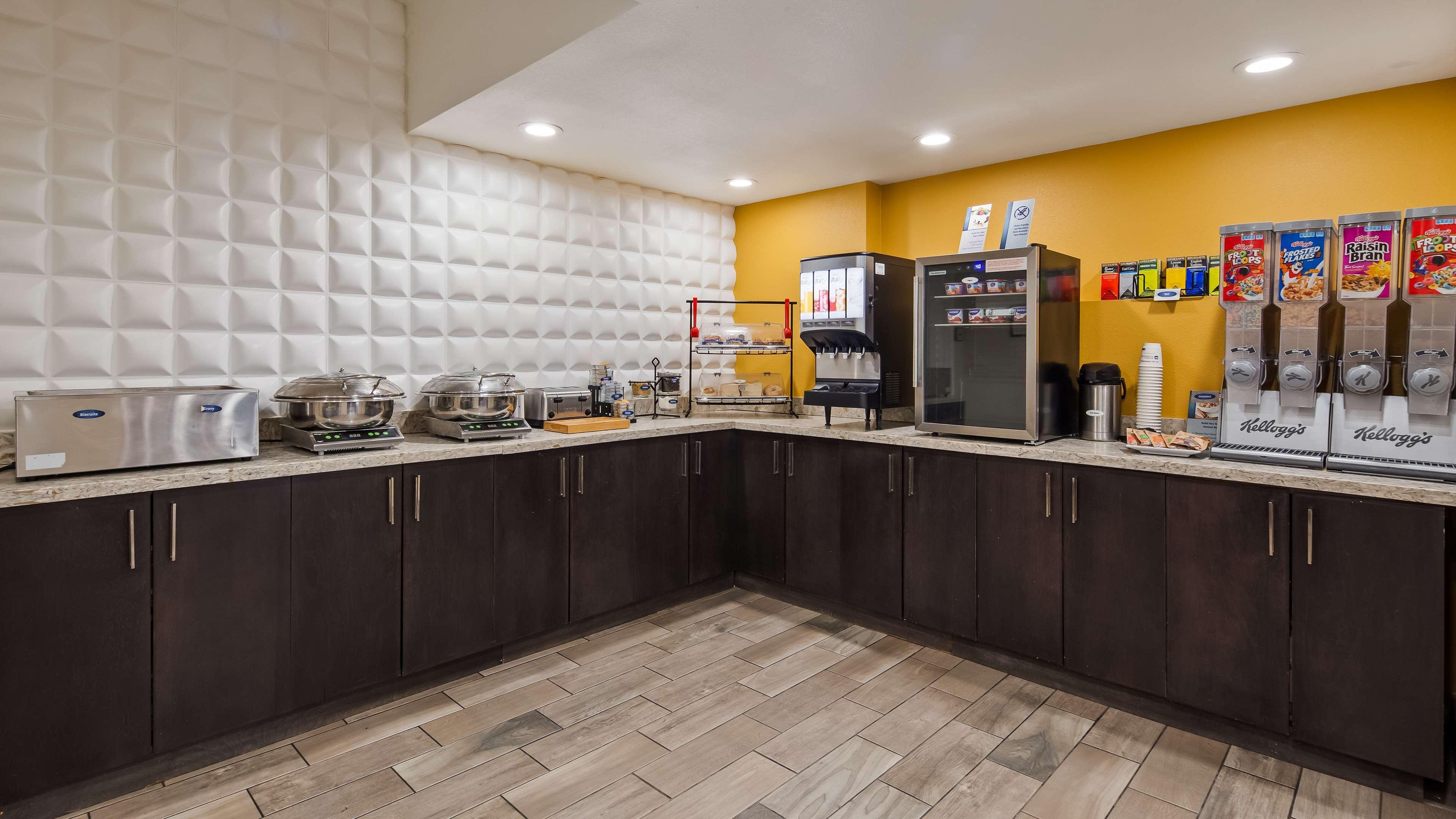 Best Western Plus Madison-Huntsville Hotel Zewnętrze zdjęcie