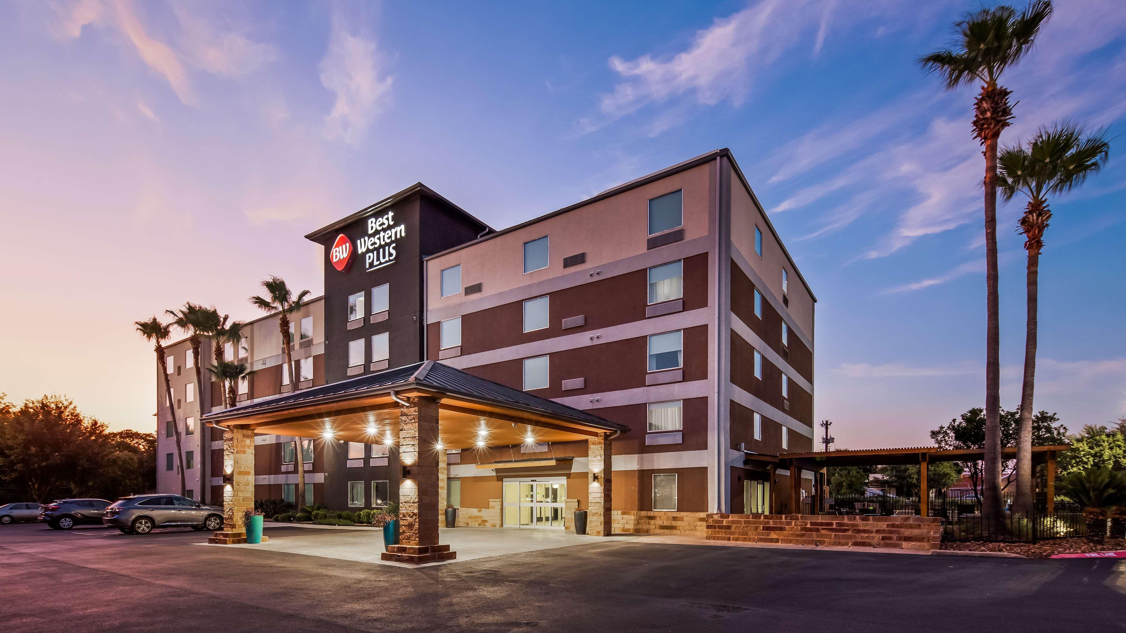 Best Western Plus Madison-Huntsville Hotel Zewnętrze zdjęcie