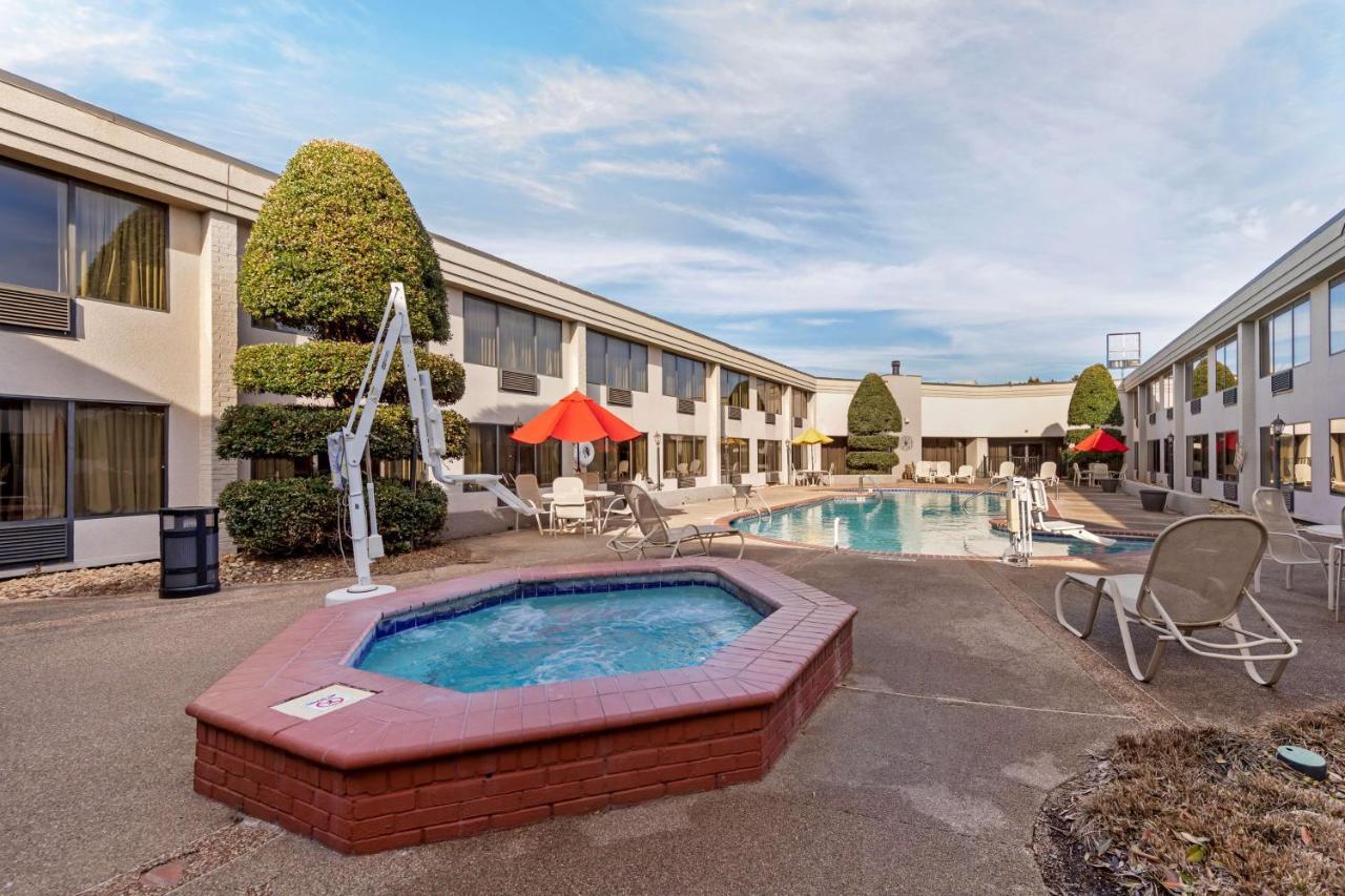 Best Western Plus Madison-Huntsville Hotel Zewnętrze zdjęcie